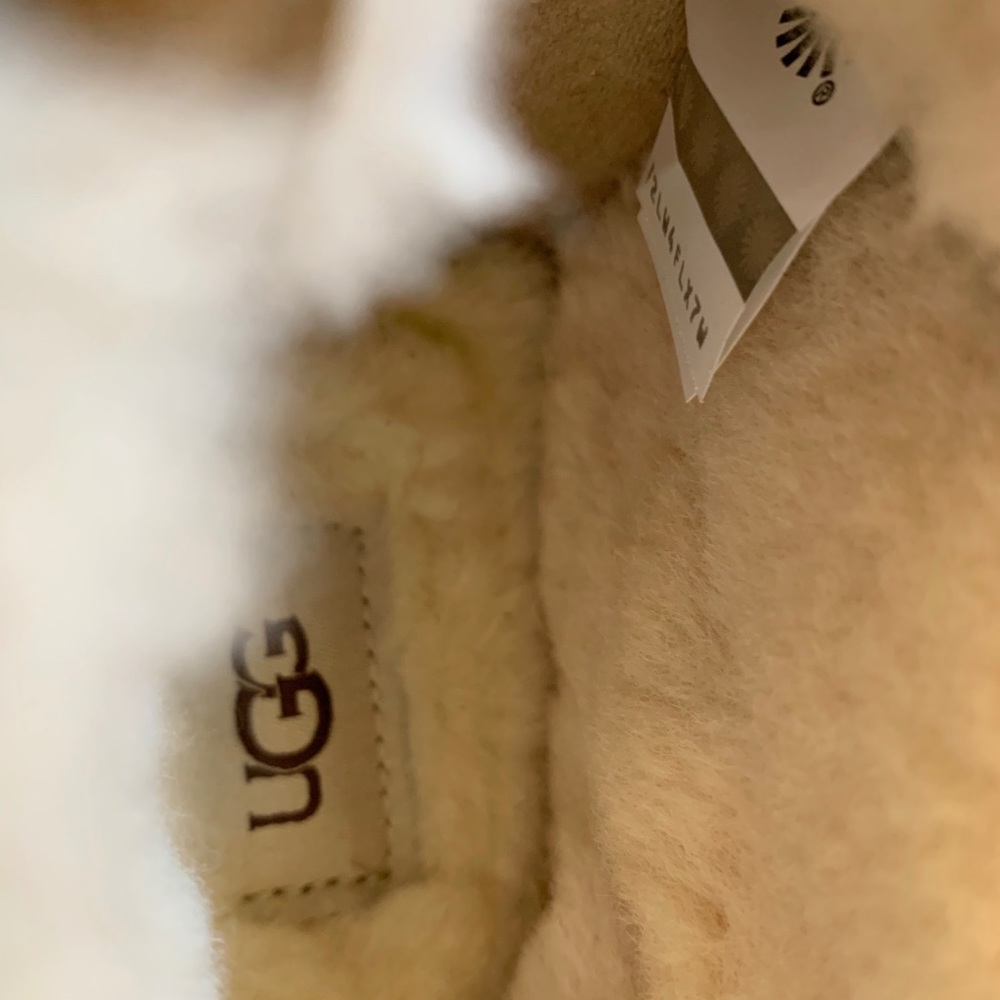UGG Men’s Neumel Flex Boots In Chestnut - Picture 6 of 7